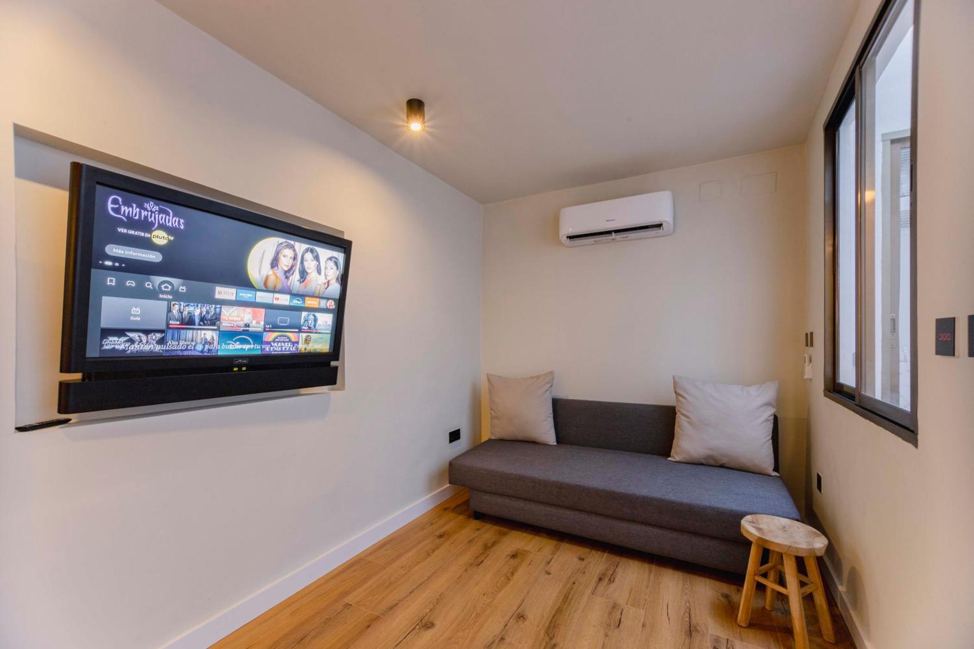 Apartamento Acogedor Frente A Mercat Central Valensiya Dış mekan fotoğraf